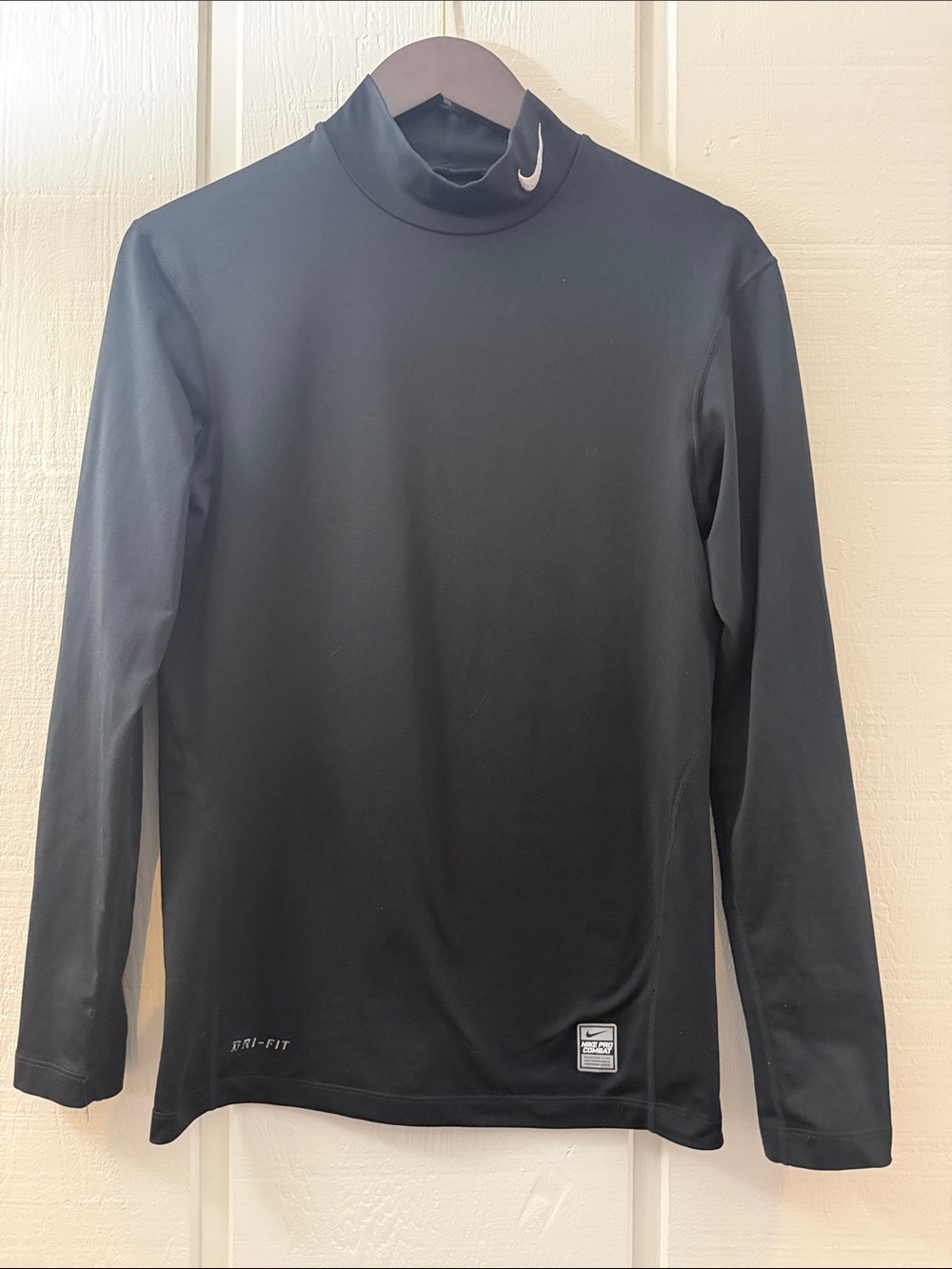 Men's Nike Pro Combat compression shirt Sz medium